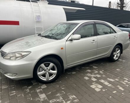 Сірий Тойота Камрі, об'ємом двигуна 2.4 л та пробігом 216 тис. км за 5999 $, фото 2 на Automoto.ua