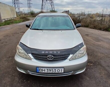 Серый Тойота Камри, объемом двигателя 2.4 л и пробегом 300 тыс. км за 4200 $, фото 1 на Automoto.ua