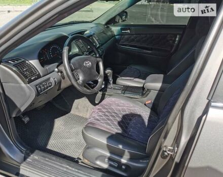 Серый Тойота Камри, объемом двигателя 3 л и пробегом 406 тыс. км за 5500 $, фото 7 на Automoto.ua