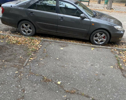 Сірий Тойота Камрі, об'ємом двигуна 2.4 л та пробігом 375 тис. км за 4800 $, фото 2 на Automoto.ua