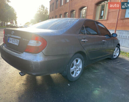 Серый Тойота Камри, объемом двигателя 2.36 л и пробегом 270 тыс. км за 5100 $, фото 2 на Automoto.ua