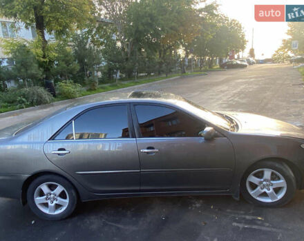 Серый Тойота Камри, объемом двигателя 2.36 л и пробегом 270 тыс. км за 5100 $, фото 4 на Automoto.ua