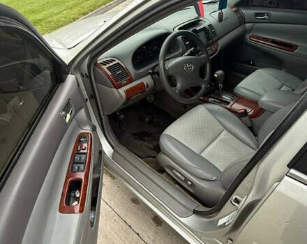 Серый Тойота Камри, объемом двигателя 2.4 л и пробегом 400 тыс. км за 5000 $, фото 6 на Automoto.ua
