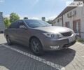 Серый Тойота Камри, объемом двигателя 3 л и пробегом 406 тыс. км за 5500 $, фото 2 на Automoto.ua