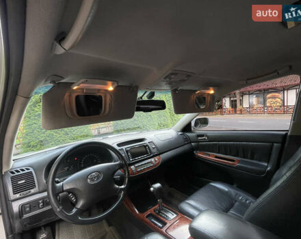 Серый Тойота Камри, объемом двигателя 3 л и пробегом 240 тыс. км за 6250 $, фото 37 на Automoto.ua