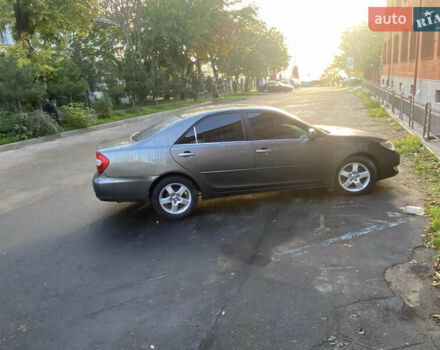 Серый Тойота Камри, объемом двигателя 2.36 л и пробегом 270 тыс. км за 5100 $, фото 3 на Automoto.ua