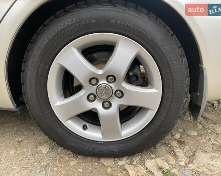 Серый Тойота Камри, объемом двигателя 3 л и пробегом 229 тыс. км за 7000 $, фото 12 на Automoto.ua