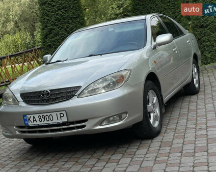 Серый Тойота Камри, объемом двигателя 3 л и пробегом 240 тыс. км за 6250 $, фото 1 на Automoto.ua