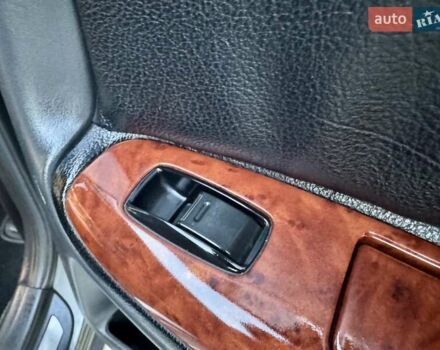 Серый Тойота Камри, объемом двигателя 2.4 л и пробегом 257 тыс. км за 5400 $, фото 29 на Automoto.ua