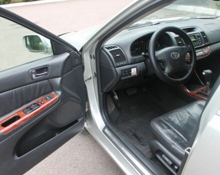 Серый Тойота Камри, объемом двигателя 2.4 л и пробегом 375 тыс. км за 5550 $, фото 11 на Automoto.ua