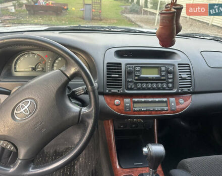 Серый Тойота Камри, объемом двигателя 3 л и пробегом 205 тыс. км за 4500 $, фото 5 на Automoto.ua