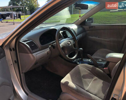 Сірий Тойота Камрі, об'ємом двигуна 2.36 л та пробігом 265 тис. км за 4800 $, фото 6 на Automoto.ua