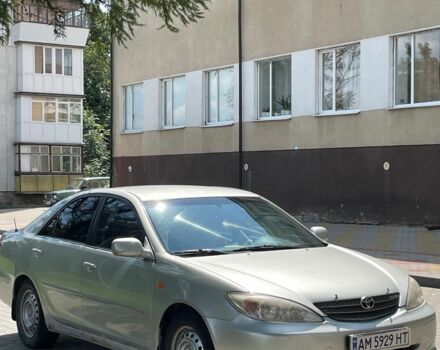 Серый Тойота Камри, объемом двигателя 2.4 л и пробегом 325 тыс. км за 4500 $, фото 2 на Automoto.ua