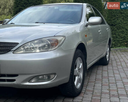 Серый Тойота Камри, объемом двигателя 3 л и пробегом 240 тыс. км за 6250 $, фото 4 на Automoto.ua