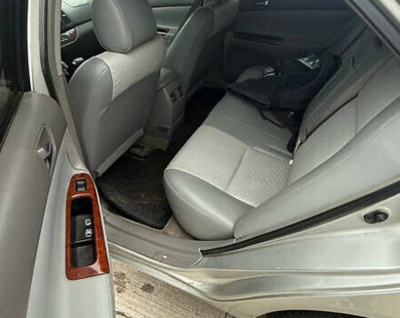 Серый Тойота Камри, объемом двигателя 2.4 л и пробегом 400 тыс. км за 5000 $, фото 7 на Automoto.ua