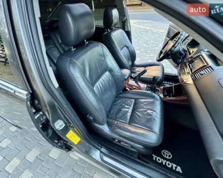 Серый Тойота Камри, объемом двигателя 2.4 л и пробегом 257 тыс. км за 5400 $, фото 31 на Automoto.ua