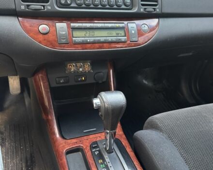 Сірий Тойота Камрі, об'ємом двигуна 3 л та пробігом 205 тис. км за 4500 $, фото 2 на Automoto.ua