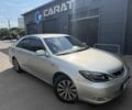 Сірий Тойота Камрі, об'ємом двигуна 3 л та пробігом 303 тис. км за 5800 $, фото 1 на Automoto.ua