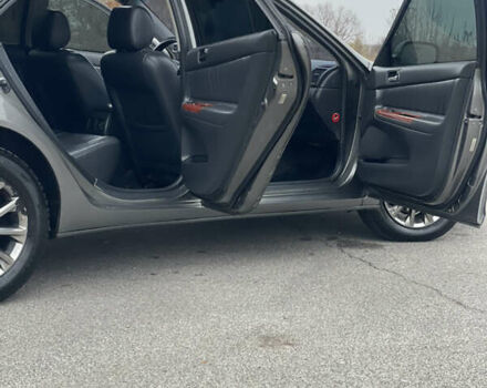 Сірий Тойота Камрі, об'ємом двигуна 3 л та пробігом 384 тис. км за 5500 $, фото 30 на Automoto.ua