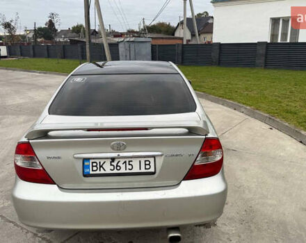 Серый Тойота Камри, объемом двигателя 2.4 л и пробегом 400 тыс. км за 5000 $, фото 4 на Automoto.ua