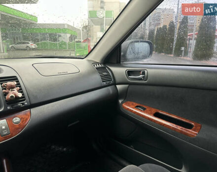 Серый Тойота Камри, объемом двигателя 2.36 л и пробегом 617 тыс. км за 5700 $, фото 15 на Automoto.ua