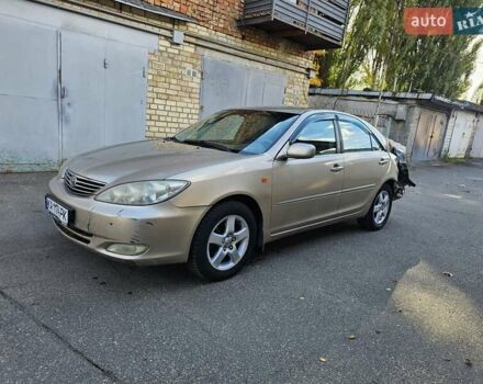 Серый Тойота Камри, объемом двигателя 3 л и пробегом 330 тыс. км за 3000 $, фото 4 на Automoto.ua