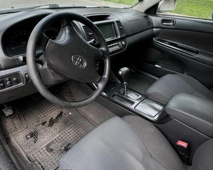 Сірий Тойота Камрі, об'ємом двигуна 2.4 л та пробігом 300 тис. км за 4600 $, фото 5 на Automoto.ua