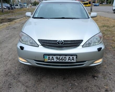 Серый Тойота Камри, объемом двигателя 2.4 л и пробегом 390 тыс. км за 5000 $, фото 1 на Automoto.ua