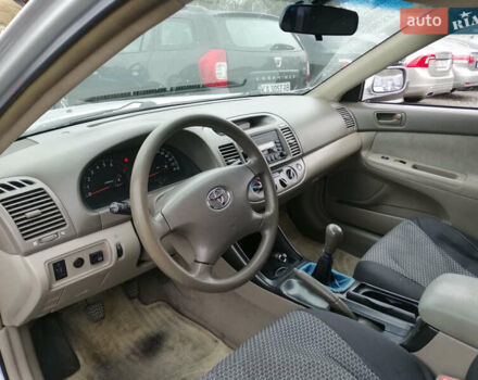 Серый Тойота Камри, объемом двигателя 2.4 л и пробегом 280 тыс. км за 4850 $, фото 15 на Automoto.ua