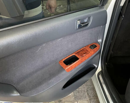 Серый Тойота Камри, объемом двигателя 2.4 л и пробегом 400 тыс. км за 5300 $, фото 9 на Automoto.ua