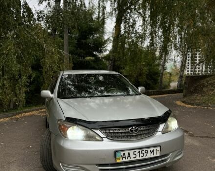 Сірий Тойота Камрі, об'ємом двигуна 2.4 л та пробігом 450 тис. км за 3750 $, фото 1 на Automoto.ua