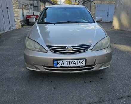 Серый Тойота Камри, объемом двигателя 3 л и пробегом 330 тыс. км за 3100 $, фото 6 на Automoto.ua