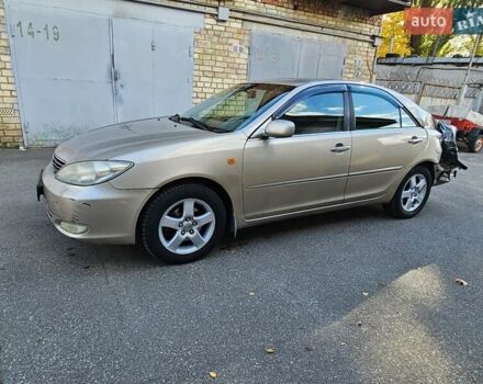 Серый Тойота Камри, объемом двигателя 3 л и пробегом 330 тыс. км за 3000 $, фото 2 на Automoto.ua