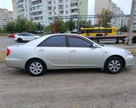 Серый Тойота Камри, объемом двигателя 2.4 л и пробегом 390 тыс. км за 5000 $, фото 2 на Automoto.ua