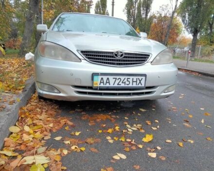 Серый Тойота Камри, объемом двигателя 2.4 л и пробегом 528 тыс. км за 4700 $, фото 1 на Automoto.ua