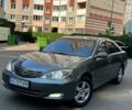 Сірий Тойота Камрі, об'ємом двигуна 3 л та пробігом 300 тис. км за 4900 $, фото 1 на Automoto.ua