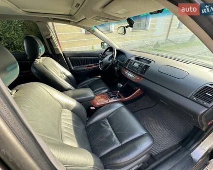 Серый Тойота Камри, объемом двигателя 3 л и пробегом 383 тыс. км за 5900 $, фото 10 на Automoto.ua