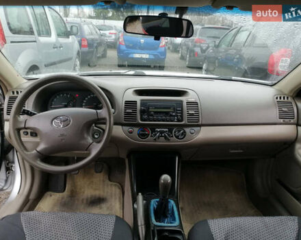 Серый Тойота Камри, объемом двигателя 2.4 л и пробегом 280 тыс. км за 4850 $, фото 18 на Automoto.ua