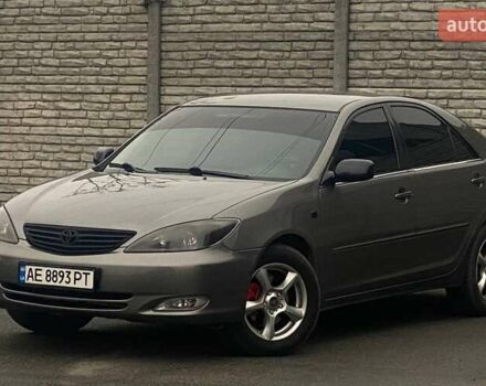 Серый Тойота Камри, объемом двигателя 2.4 л и пробегом 270 тыс. км за 5600 $, фото 1 на Automoto.ua