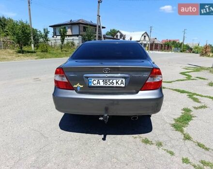 Сірий Тойота Камрі, об'ємом двигуна 2.4 л та пробігом 391 тис. км за 5100 $, фото 7 на Automoto.ua