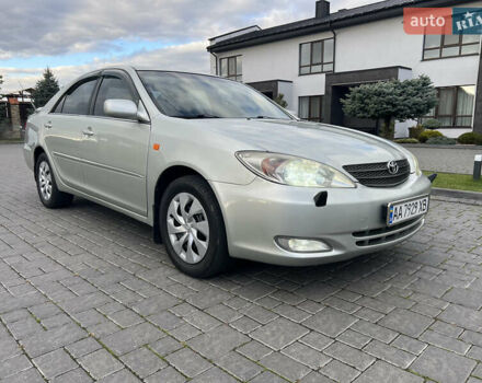 Сірий Тойота Камрі, об'ємом двигуна 3 л та пробігом 221 тис. км за 6300 $, фото 1 на Automoto.ua