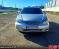 Серый Тойота Камри, объемом двигателя 2.4 л и пробегом 375 тыс. км за 5000 $, фото 1 на Automoto.ua