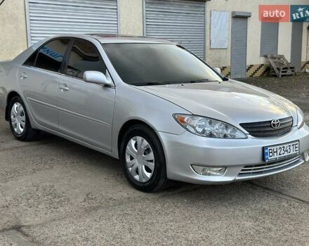 Серый Тойота Камри, объемом двигателя 2.36 л и пробегом 300 тыс. км за 5200 $, фото 4 на Automoto.ua