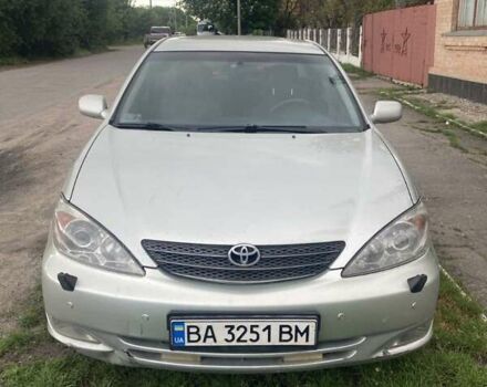 Сірий Тойота Камрі, об'ємом двигуна 2.4 л та пробігом 300 тис. км за 5400 $, фото 2 на Automoto.ua