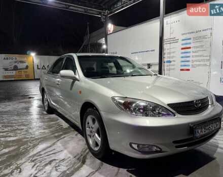 Серый Тойота Камри, объемом двигателя 2.4 л и пробегом 101 тыс. км за 7500 $, фото 3 на Automoto.ua