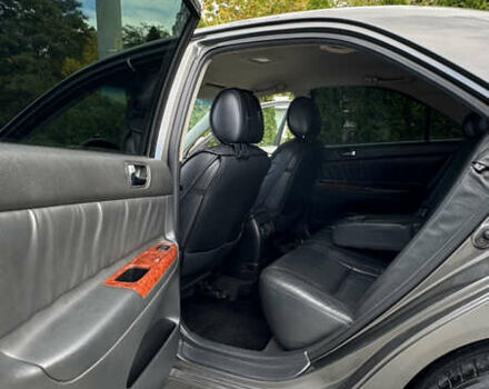 Серый Тойота Камри, объемом двигателя 3 л и пробегом 417 тыс. км за 8000 $, фото 15 на Automoto.ua