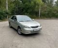Серый Тойота Камри, объемом двигателя 3 л и пробегом 275 тыс. км за 4999 $, фото 1 на Automoto.ua