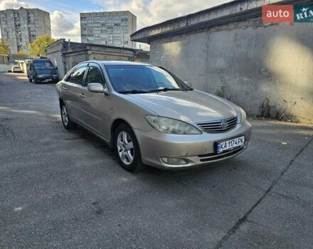 Серый Тойота Камри, объемом двигателя 3 л и пробегом 330 тыс. км за 3100 $, фото 5 на Automoto.ua