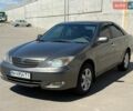 Серый Тойота Камри, объемом двигателя 3 л и пробегом 298 тыс. км за 5800 $, фото 1 на Automoto.ua