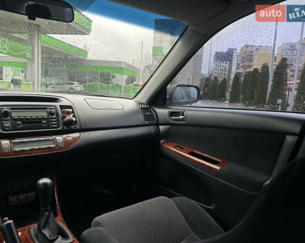 Серый Тойота Камри, объемом двигателя 2.36 л и пробегом 617 тыс. км за 5700 $, фото 20 на Automoto.ua